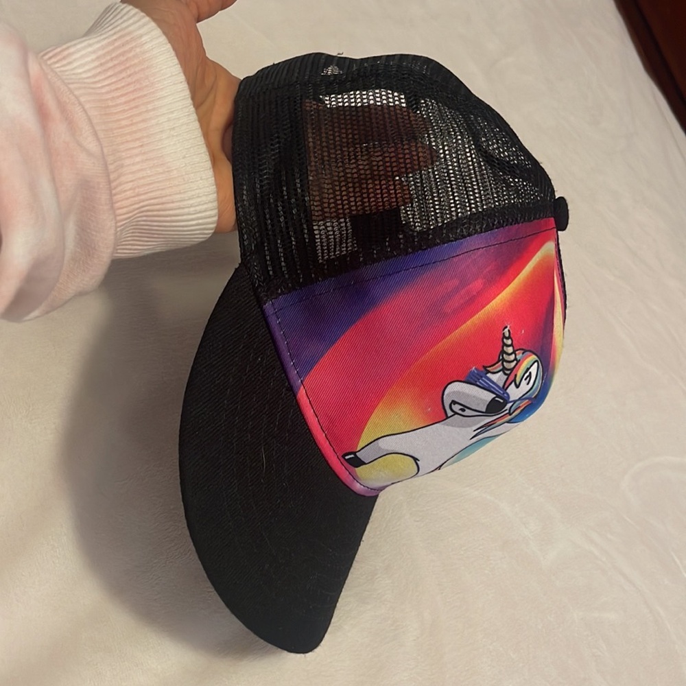 Funky unicorn 🦄 hat 🦋 - Picture 3 of 5